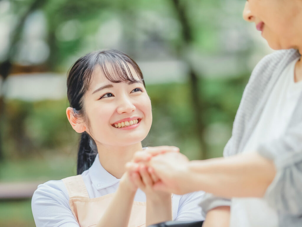 あなたの「いま」に寄り添う プライベート介護・生活支援